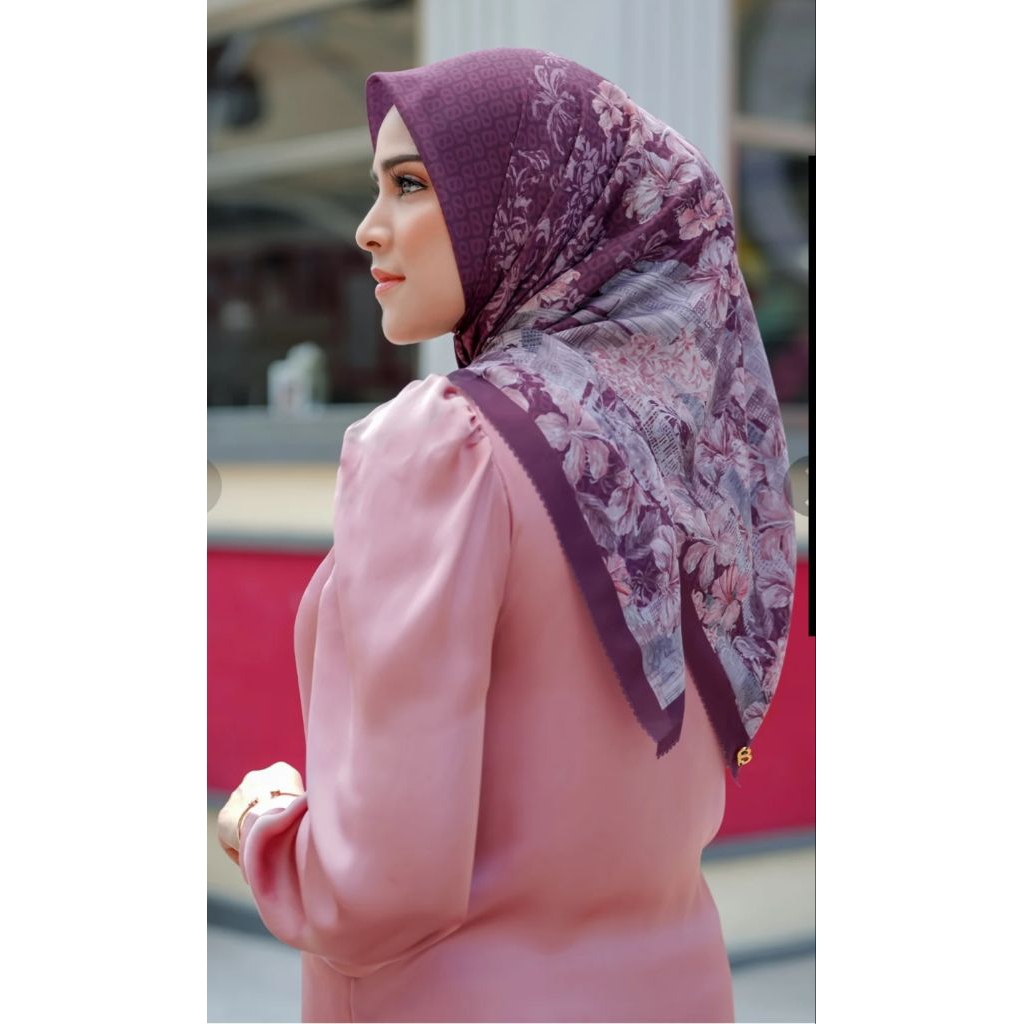 Buttonscarves The Malaya Burgundy