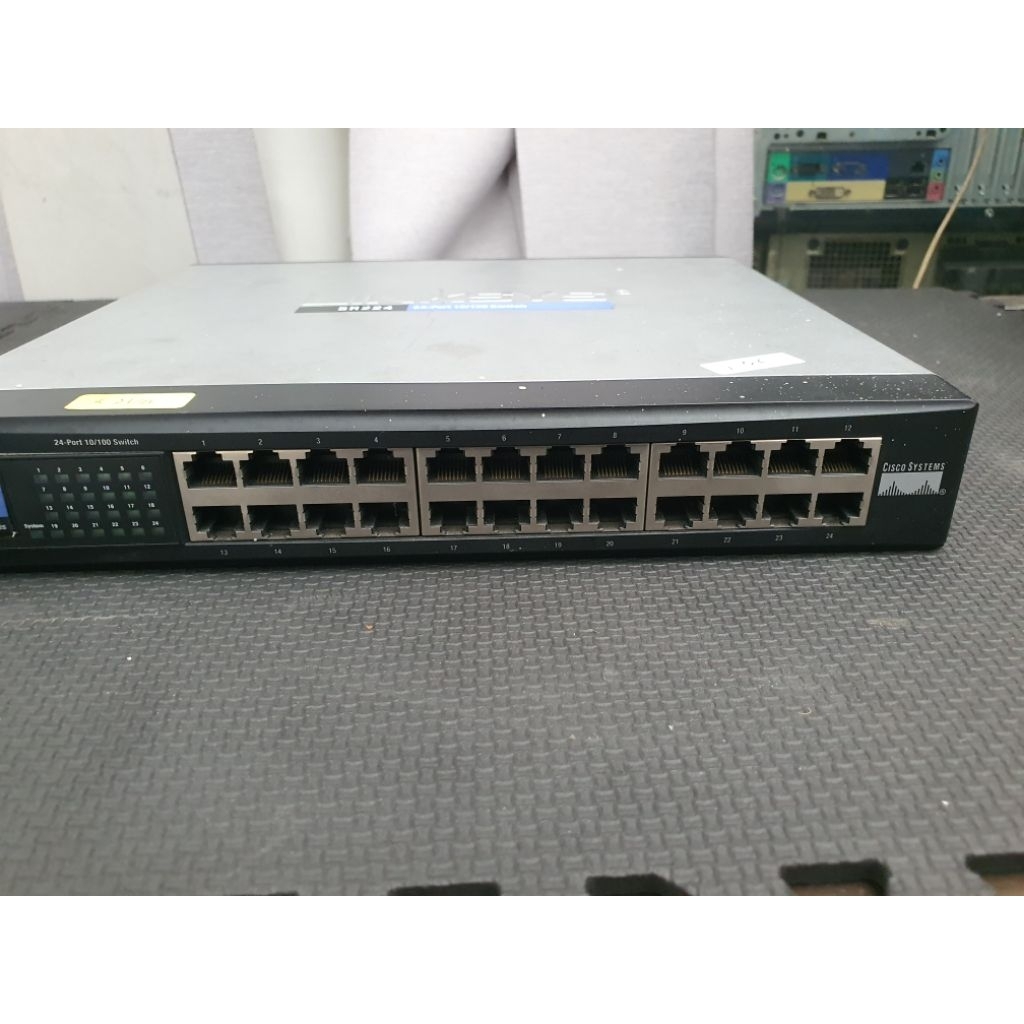 SWITCH HUB LINKSYS SR224 24-PORT 10/100 SWITCH