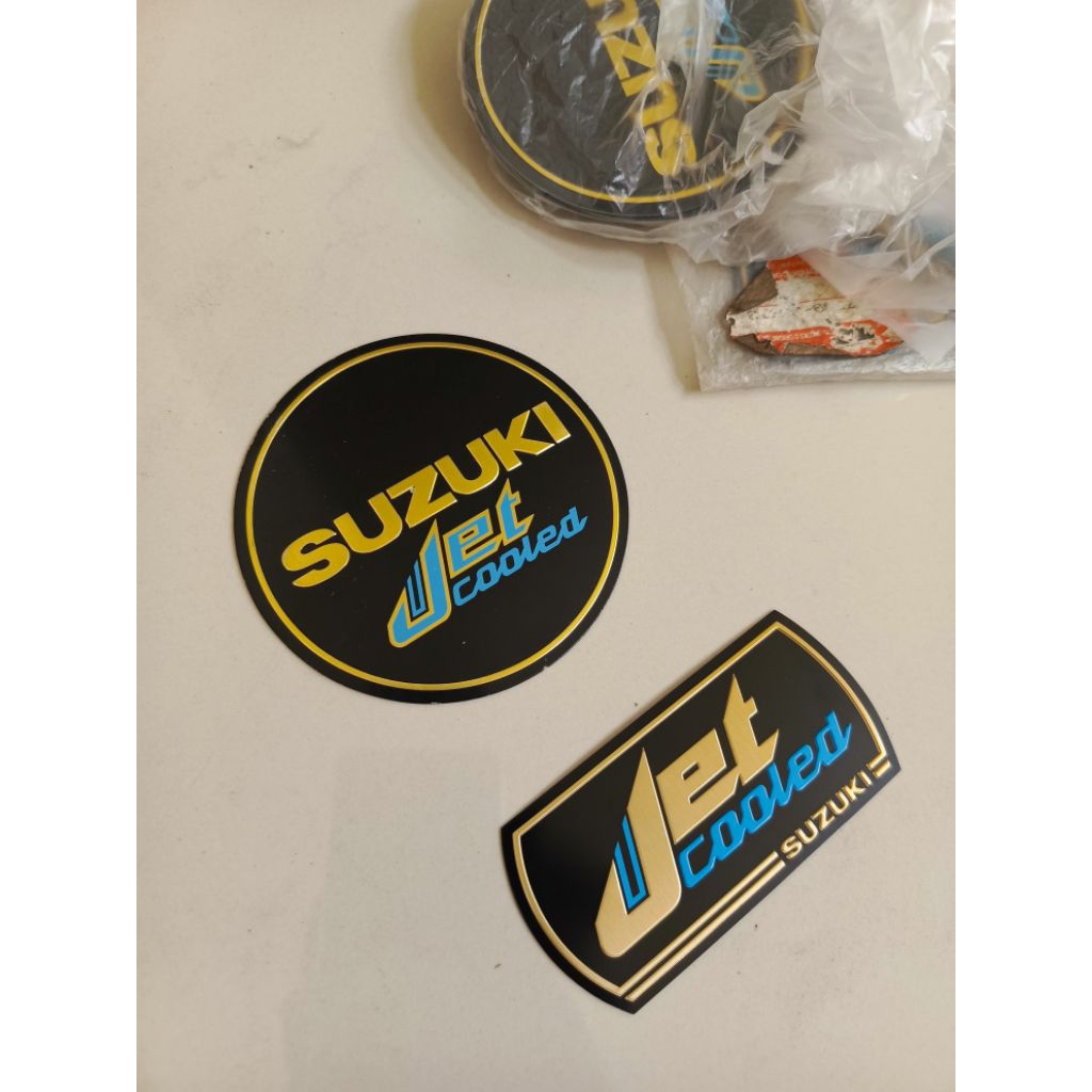 Simbol Emblem Blok Mesin Kanan Kiri Stiker Suzuki Rc 80 Rc80 Rc100 Rc Sprinter Rc110 Kanan Kiri Orig
