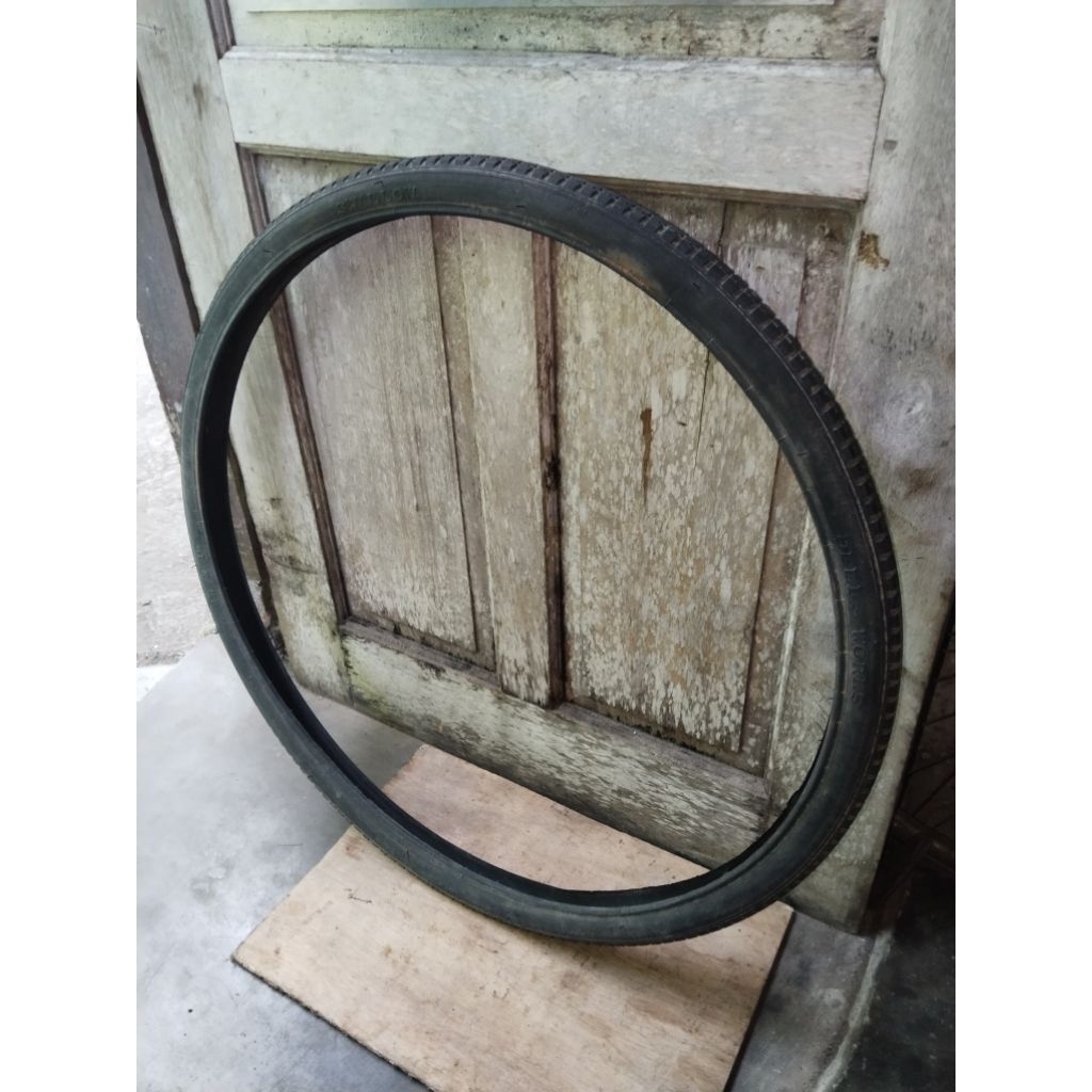 BAN SEPEDA ONTHEL RING 28 KONDISI BEKAS