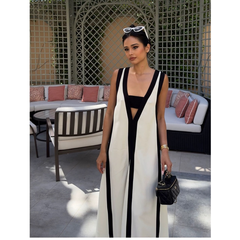 Riviera Dress white putih monochrome baju terusan long gown gaun pakaian semi formal pantai beachwea