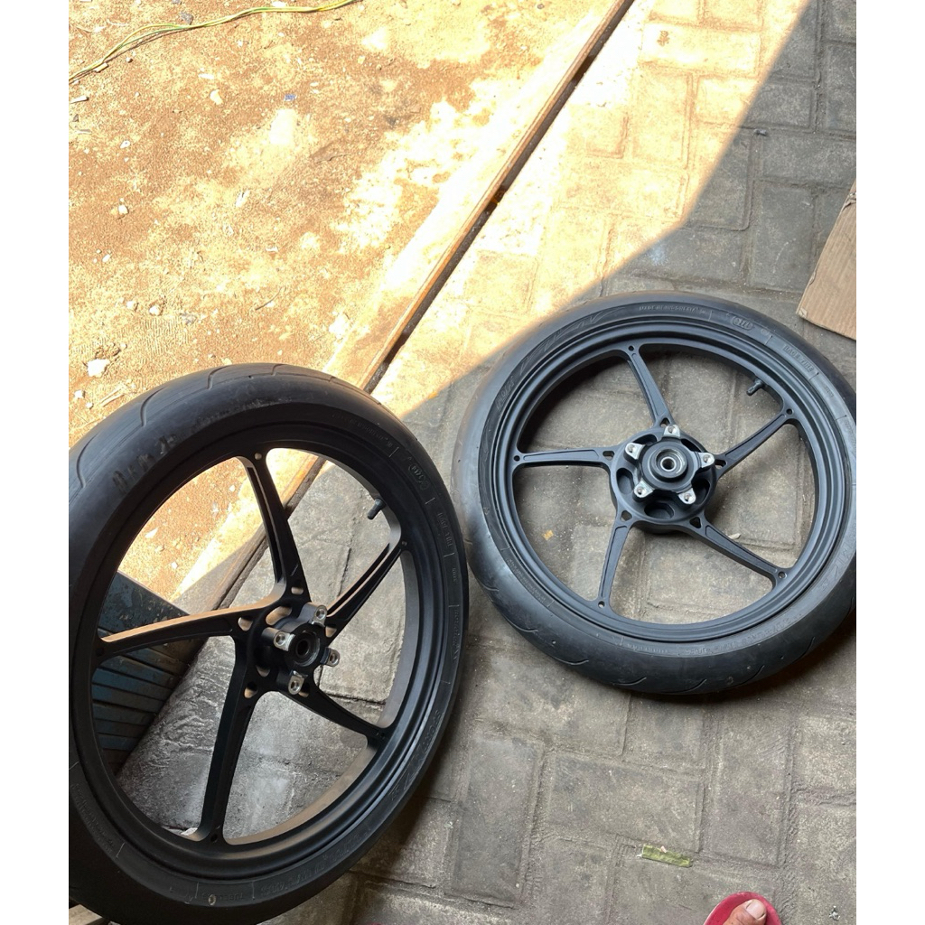 vleg mutakin oz set ban