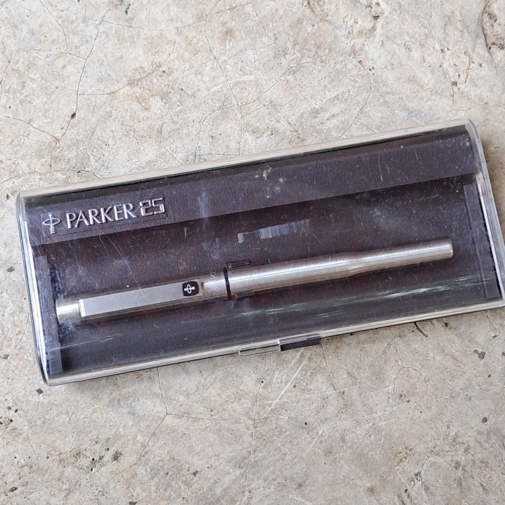 Pen Fountain Pen vintage Original Parker 25 buatan England Kotak Asli