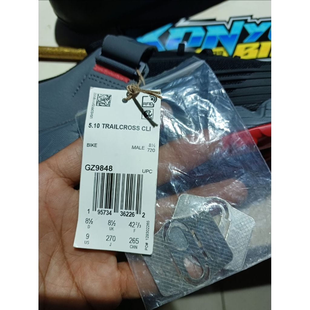 Sepatu fiveten Trailcross CL size 42 2/3