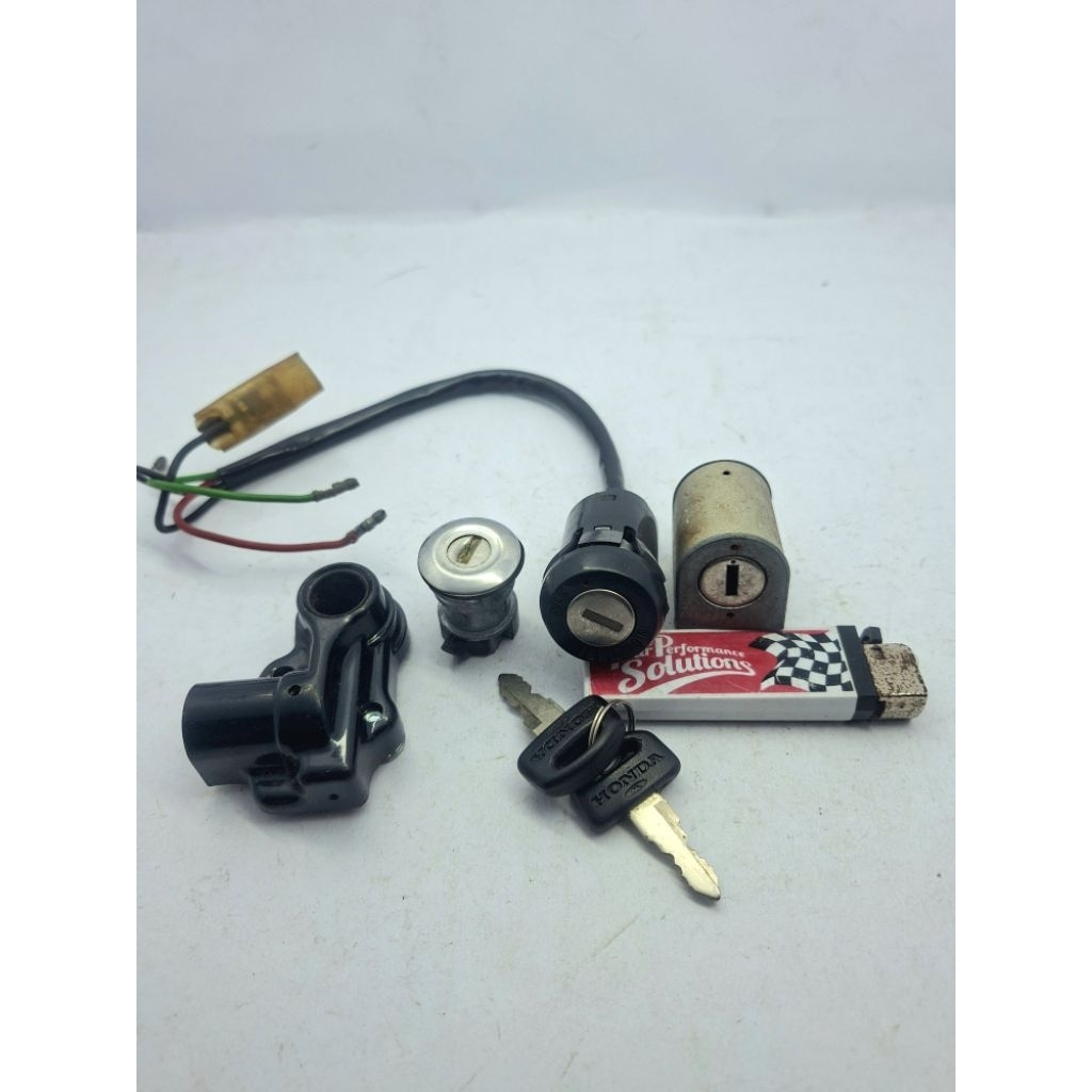 Keyset kunci kontak set HONDA GL100 - GL125 ORIGINAL NOS