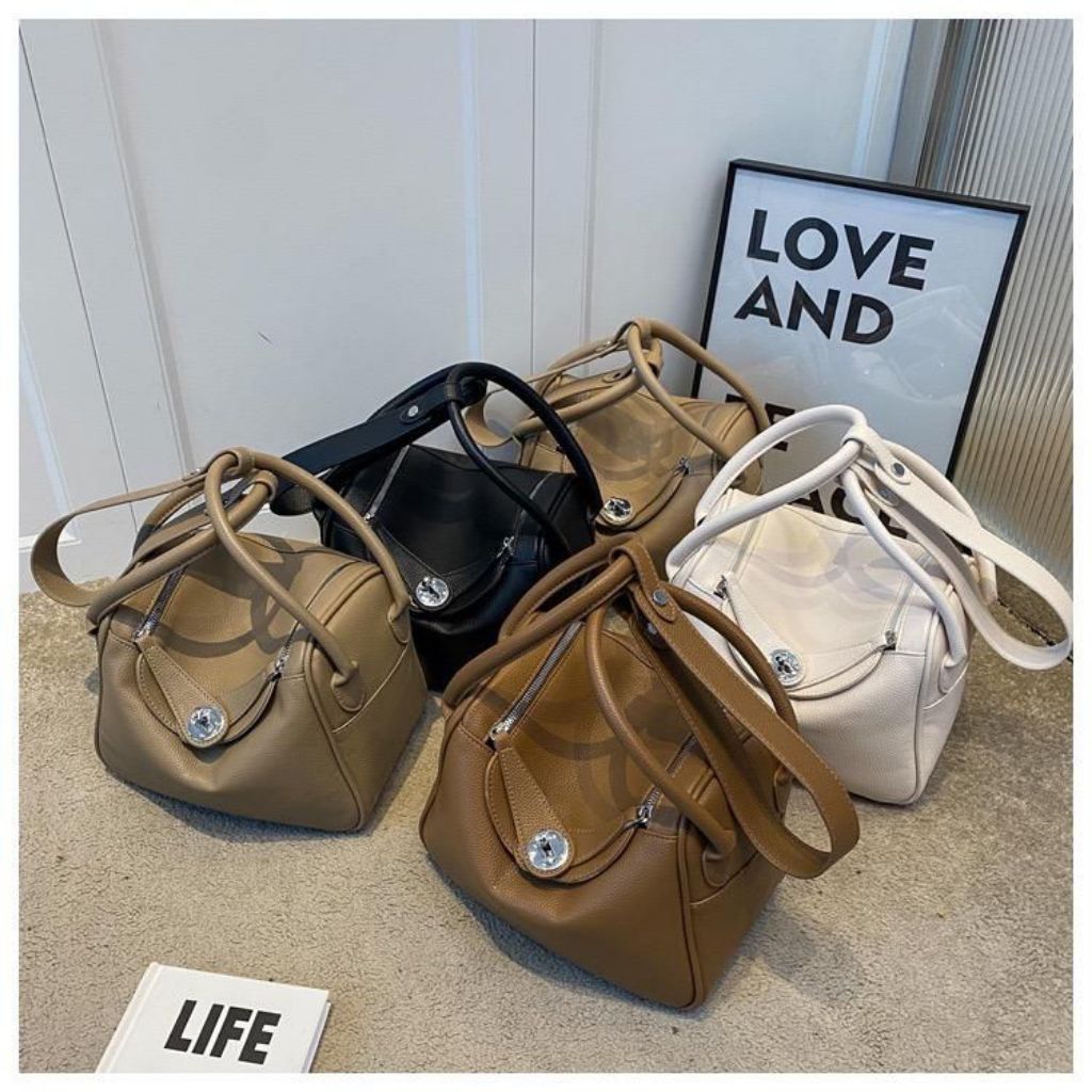 Tas Selempang Wanita Lindy Lindi Bag Import Kualitas Premium Size Medium