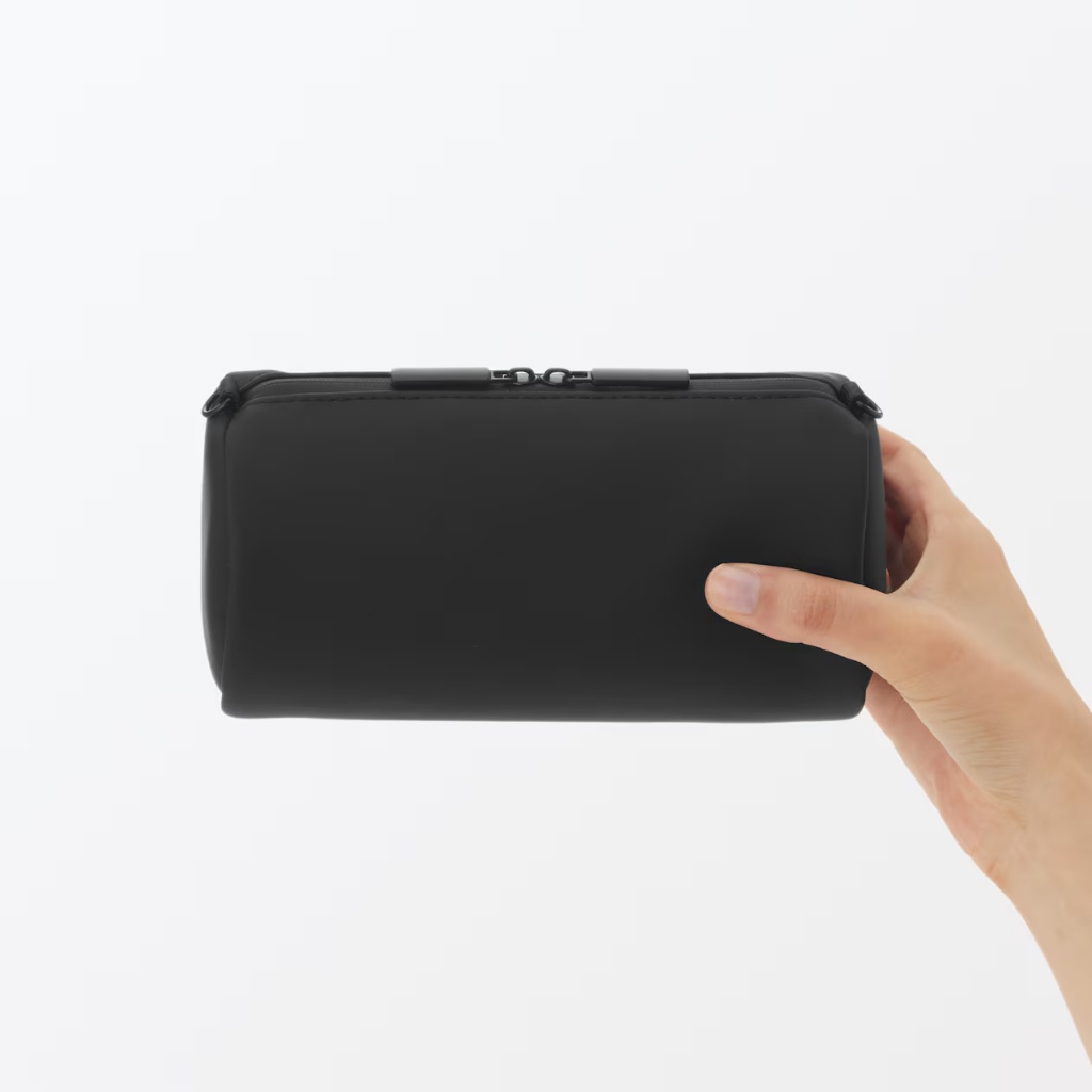 Muji pouch bulat silinder