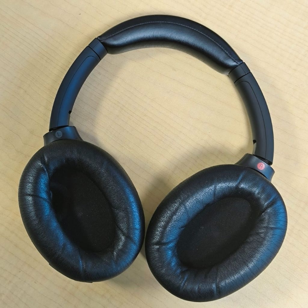 Headphone Sony WH-1000XM4 second