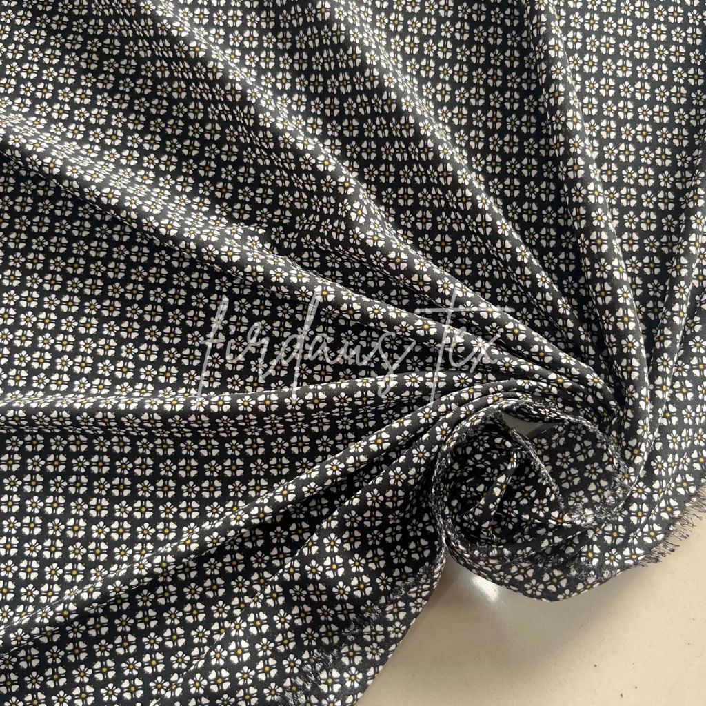 kain Zahra crepe premium - tekstur  menyerupai  kulit jeruk -tidak transparan -blouse