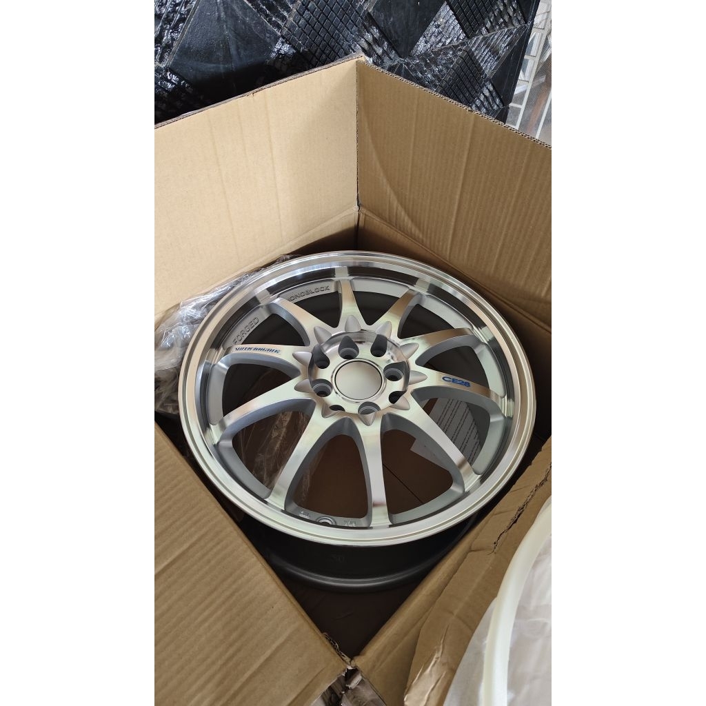 ce28 r16 kondisi baru