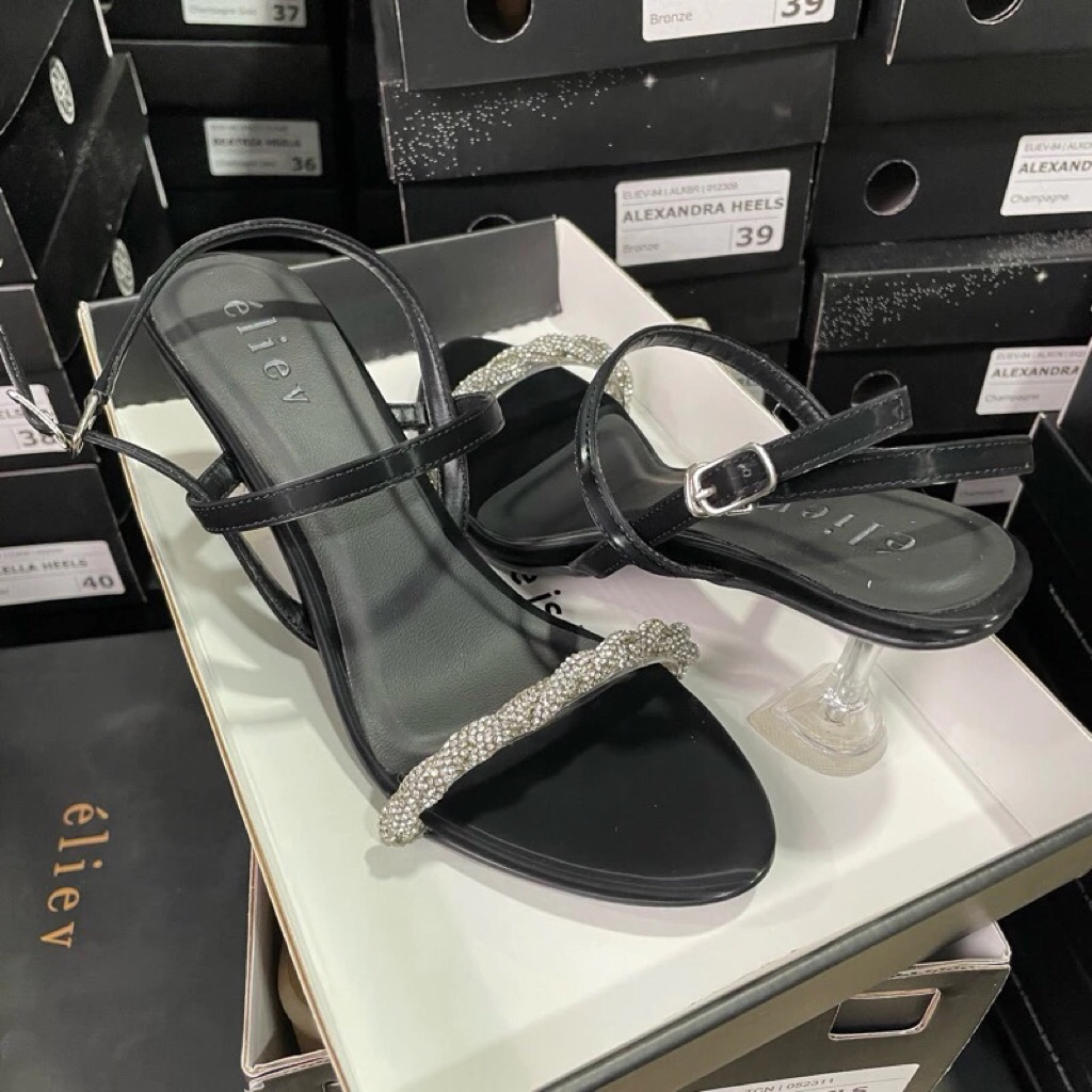 HEELS-MERK-ELIEV-PRELOVED