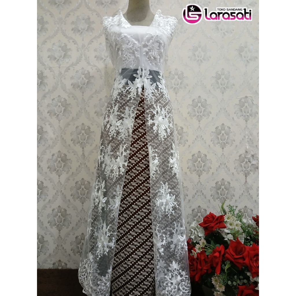 KAIN BROKAT TILE PUTIH/KAIN KEBAYA
