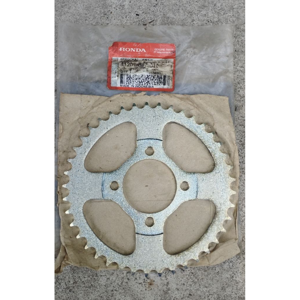 Sprocket Driven 41201-GF6-010 Gear Gir Belakang Honda Win 100 Original