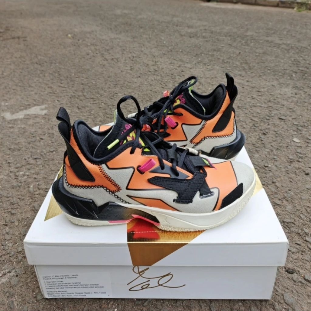 [BOOKED] Sepatu Basket Nike Jordan 'Why Not?' Zer0.4