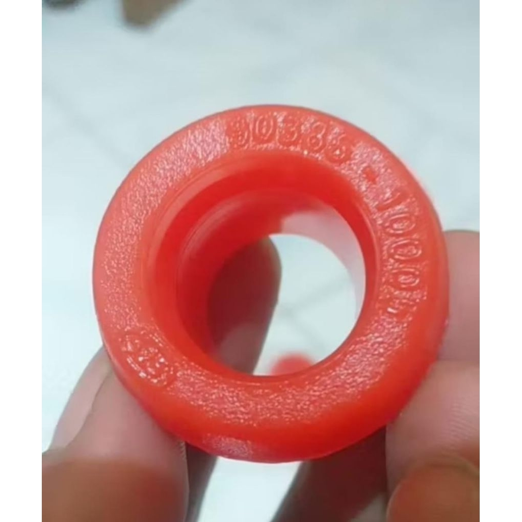 Karet Shock Breaker Belakang  Innova Fortuner Hilux