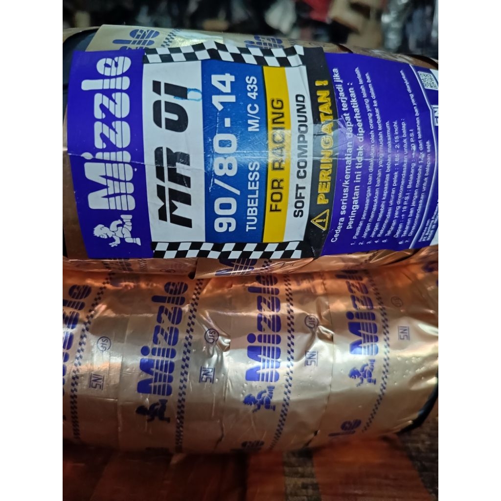 ban mizzle MR 01 soft compound 90/80 ring 14