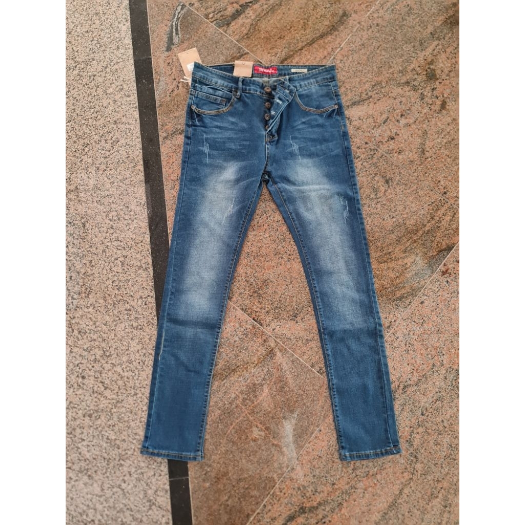 Celana Jeans Panjang Pria Slim Pensil True Religion
Stylf : 2019-1
Size : 33