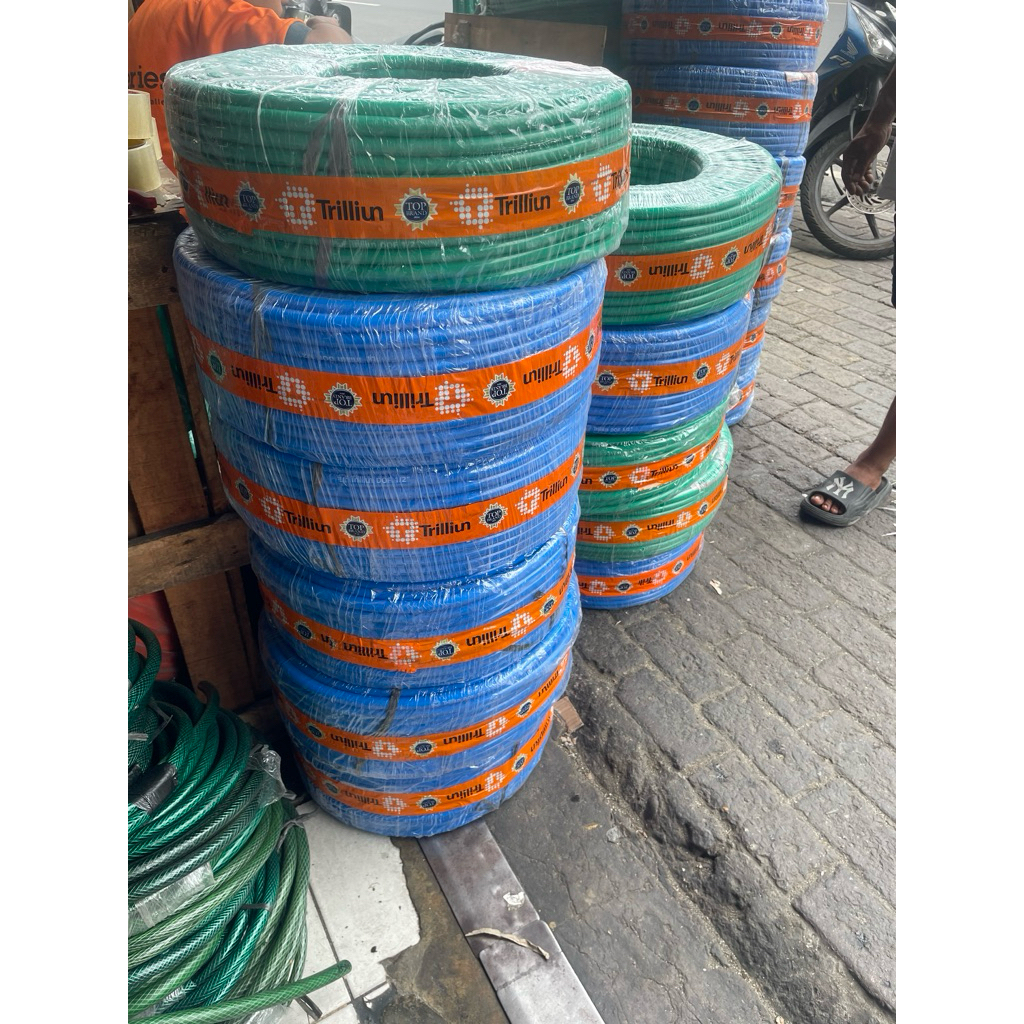 Selang air 1/2 Inch Dop triliun Tebal lentur  100meter