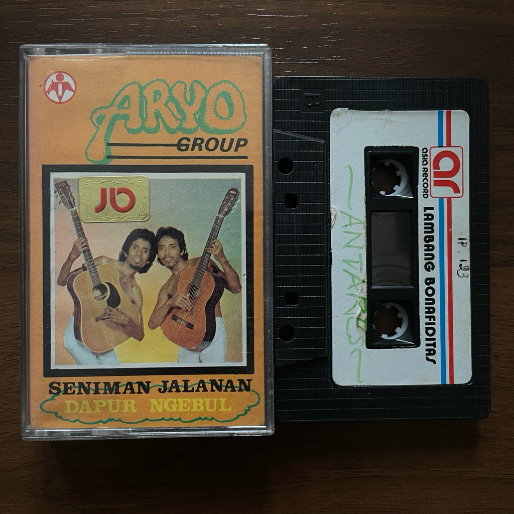Kaset pita - Aryo Group - Seniman Jalanan