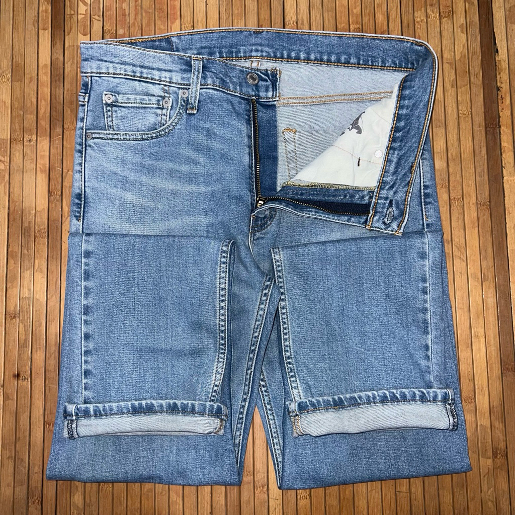 LEVIS 513 WATERLESS SLIM STRAIGHT FIT LIGHT BLUE STRETCH DENIM JEANS