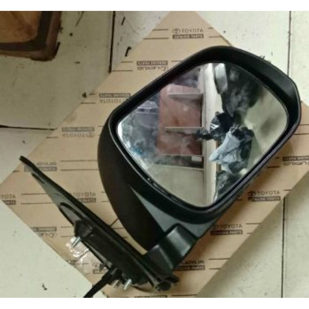 spion fortuner vnt 2011-2015