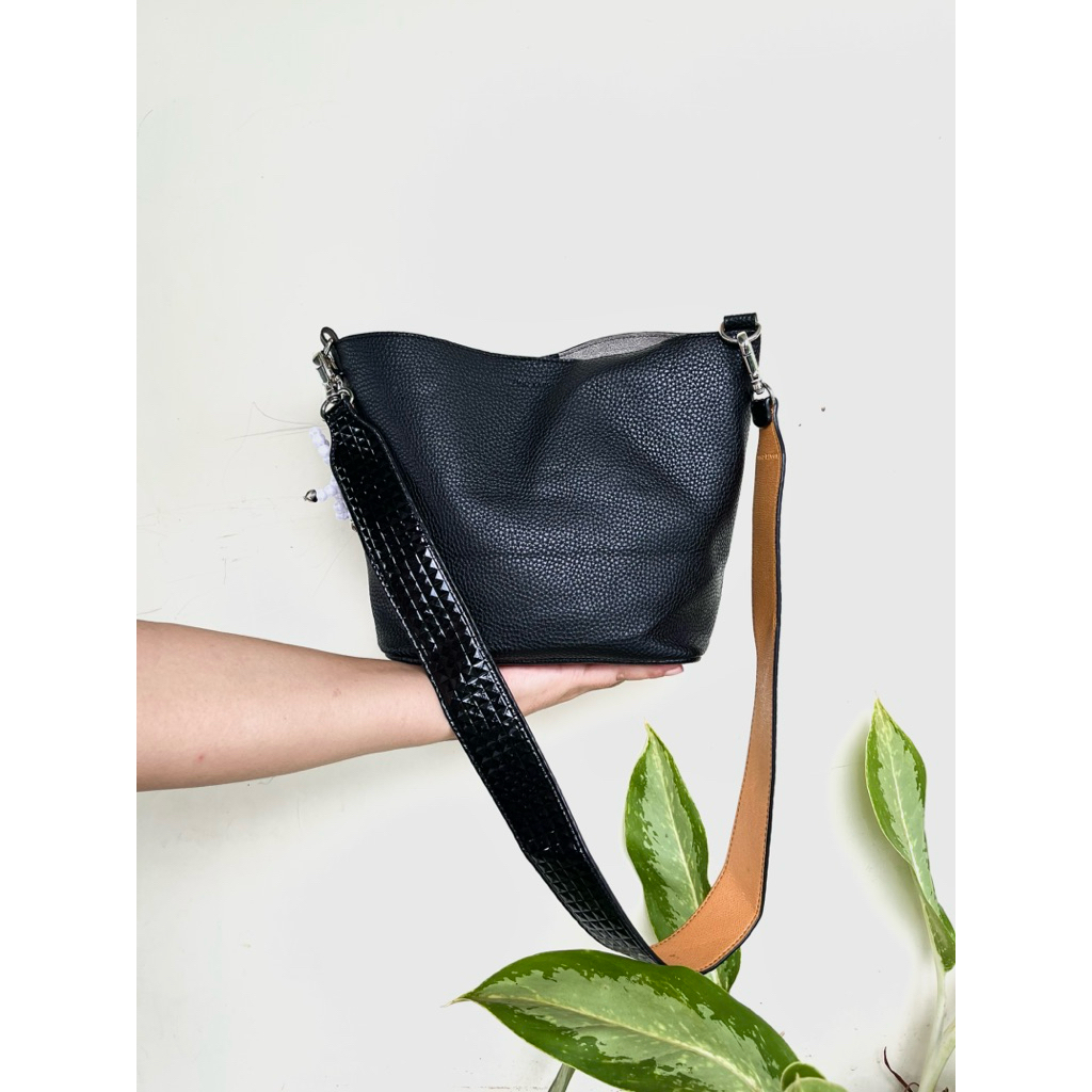 Find Kapoor Sling Bag