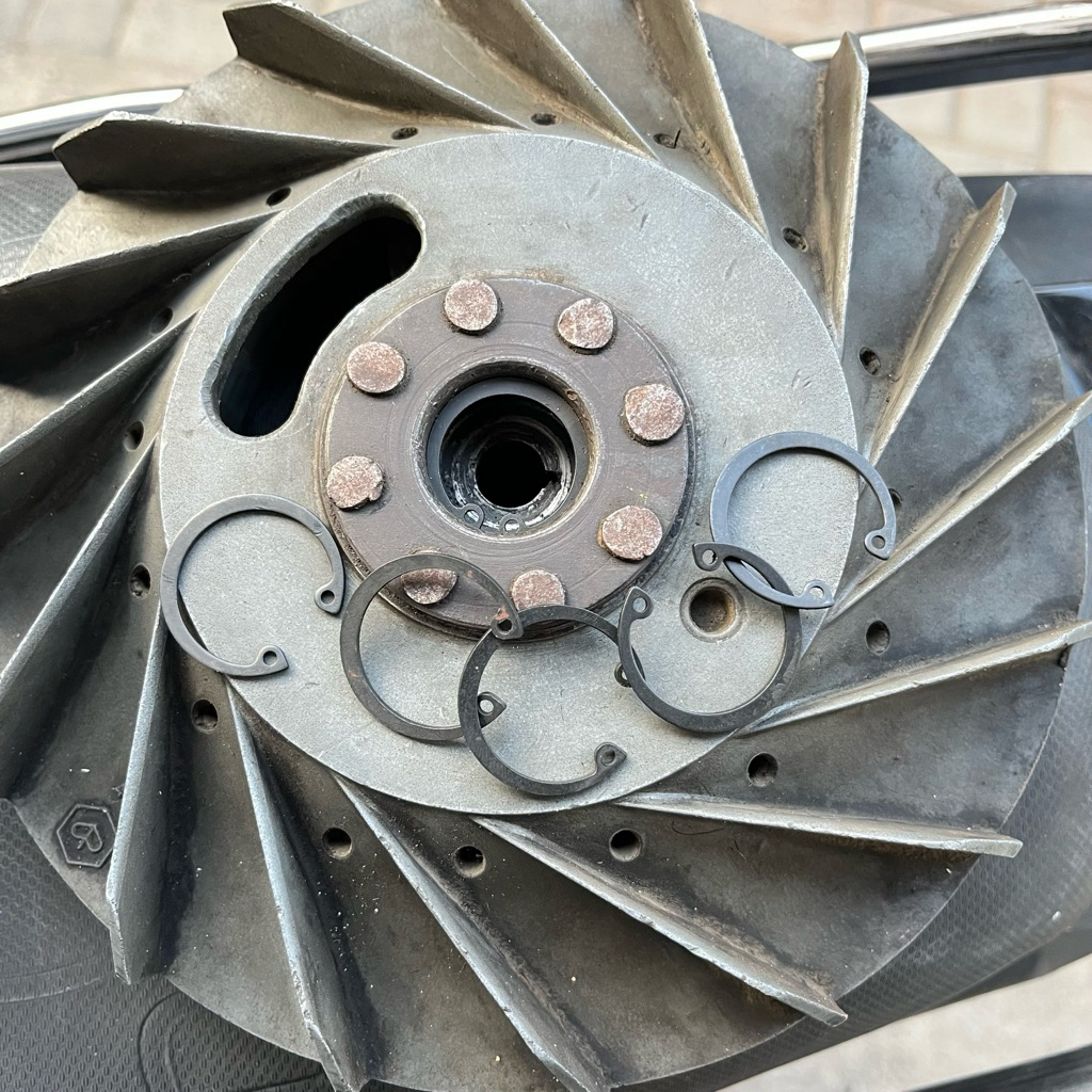 SNAPRING AS MAGNET VESPA SUPER SPRINT VBB AS KECIL/KLIP SNAPRING PEMBUKA AS MAGNET VESPA SUPER