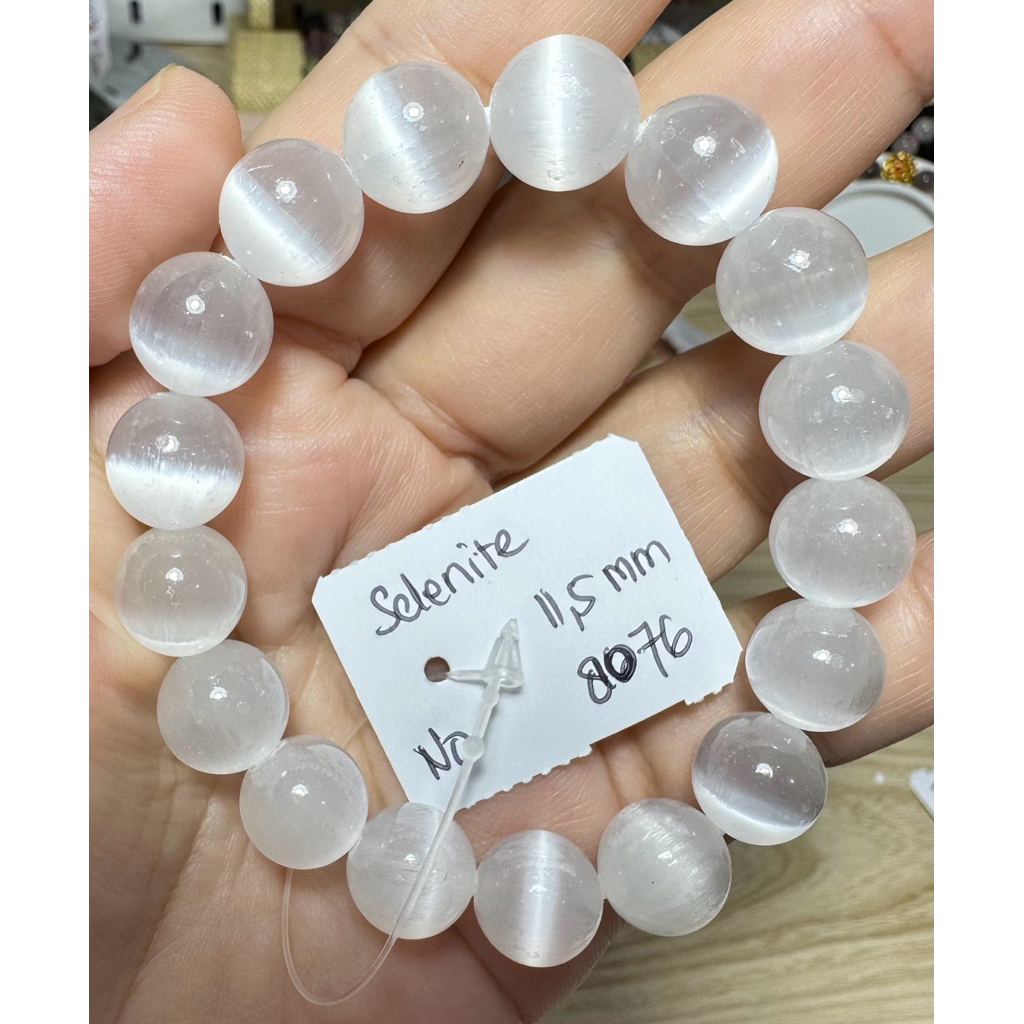 Gelang batu alam Selenite