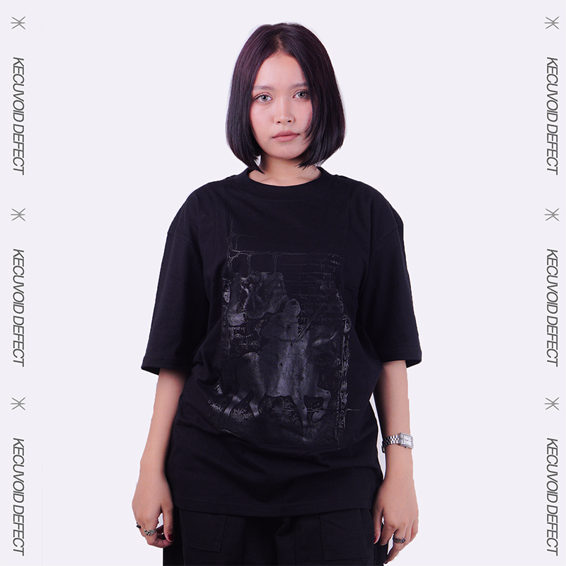 KCVD Dcrimson Streetwear Kaos Oversize Hitam | T-Shirt Unisex Pria Wanita | Local Brand Monochrome
