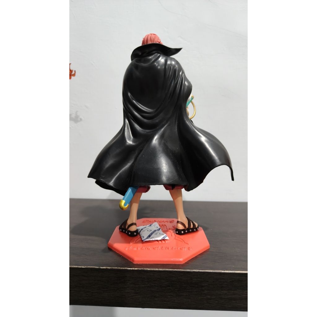 Action figure one piece Shanks