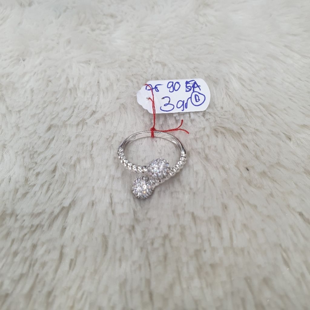 cincin 2bola ad banyak lilit whitegold emas kadar 75% berat 3gram size : 13