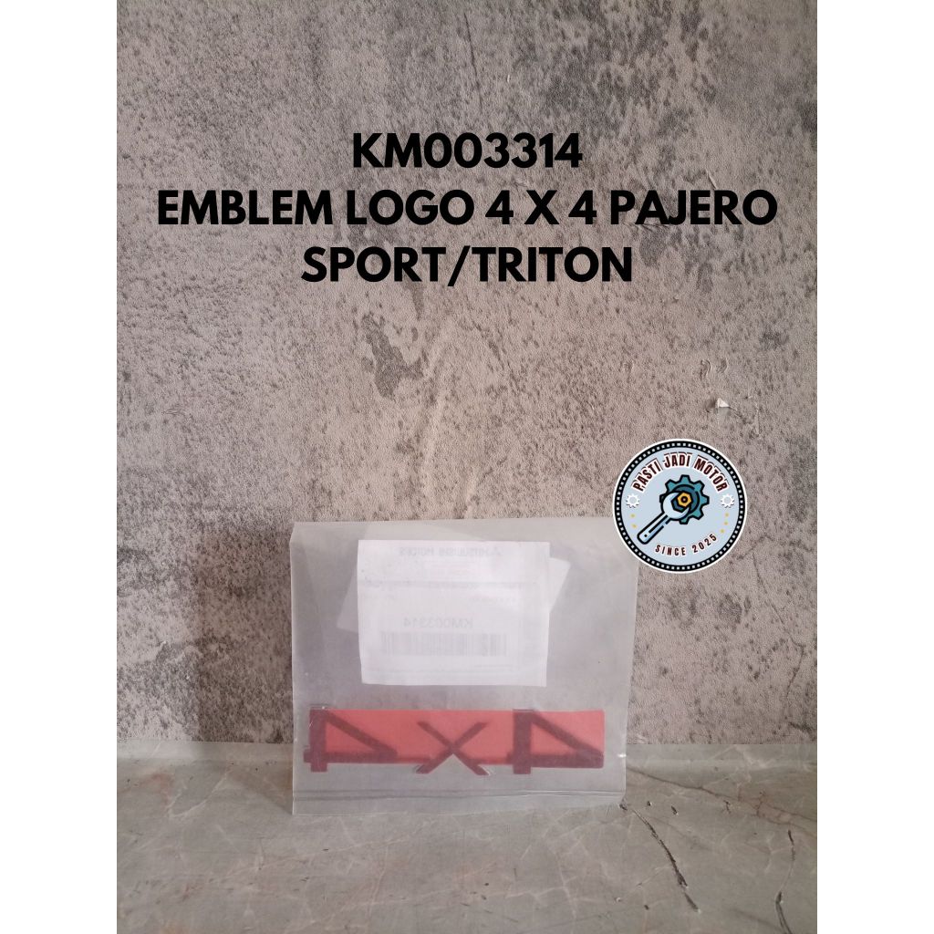 EMBLEM LOGO 4X4 MITSUBISHI PAJERO SPORT TRITON ORIGINAL KM003314