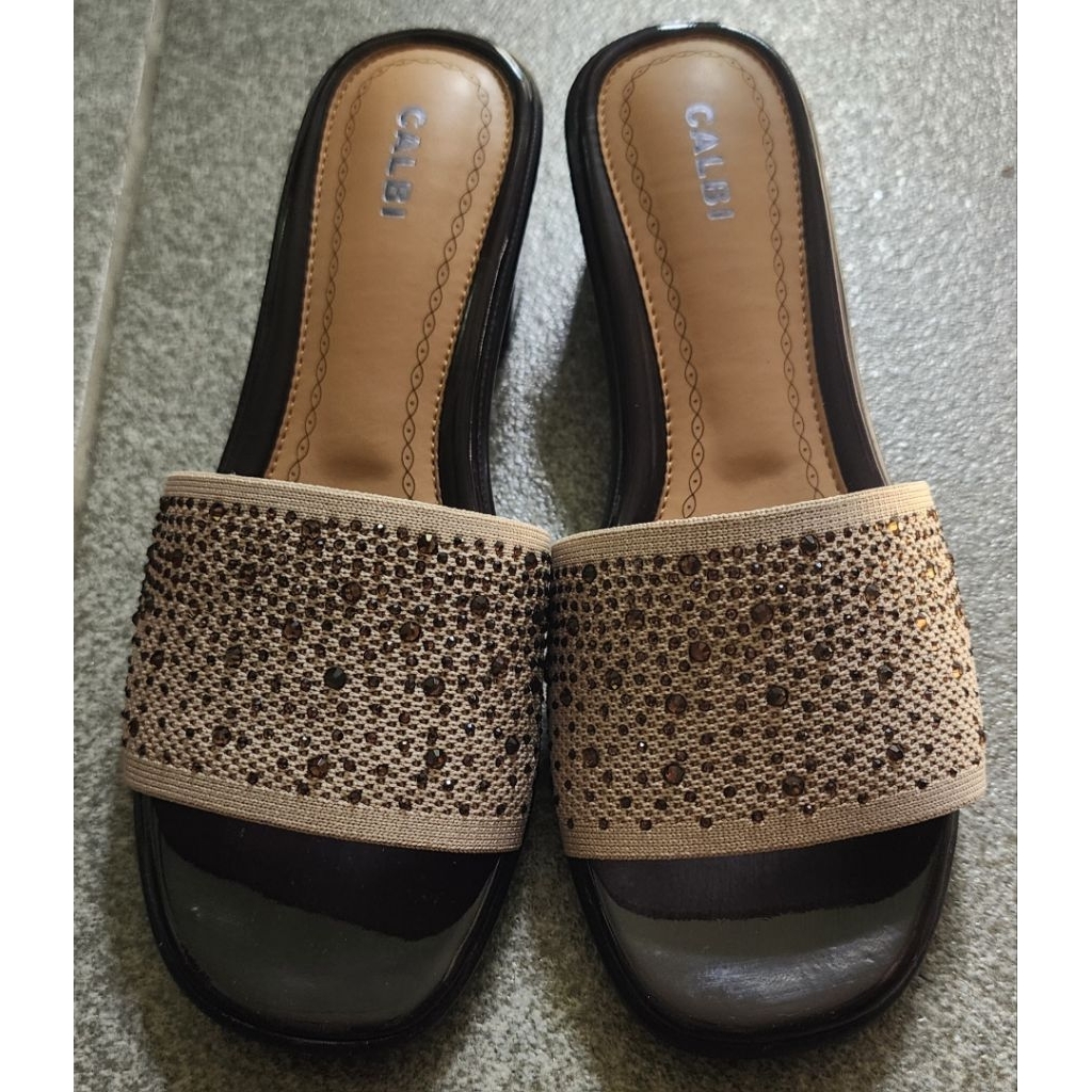 heels calbi krem sz37 23.5cm  (baru)