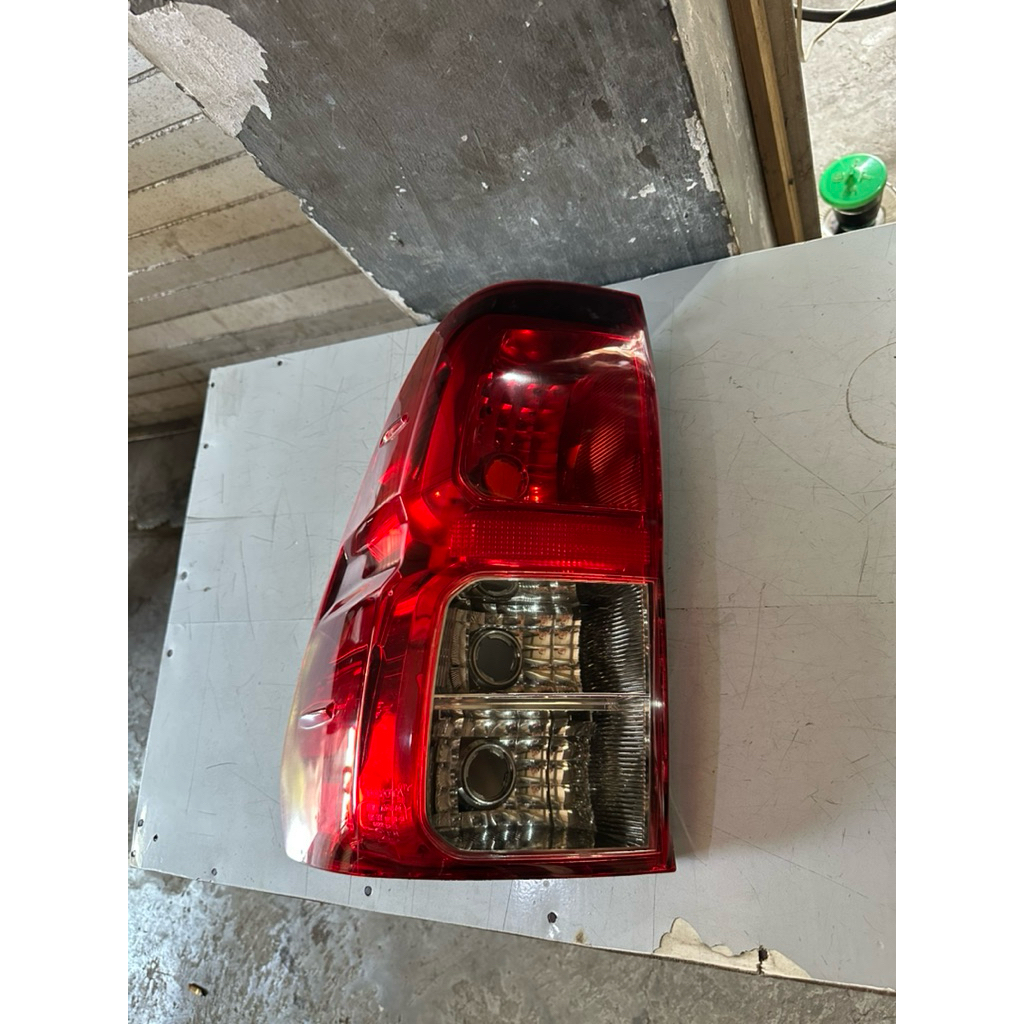 Stoplamp Toyota Hilux Kiri Original