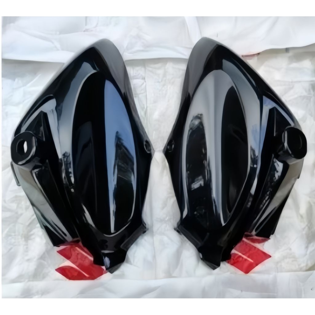 Cover Sayap GSX 150 S HITAM GLOSY KANAN KIRI