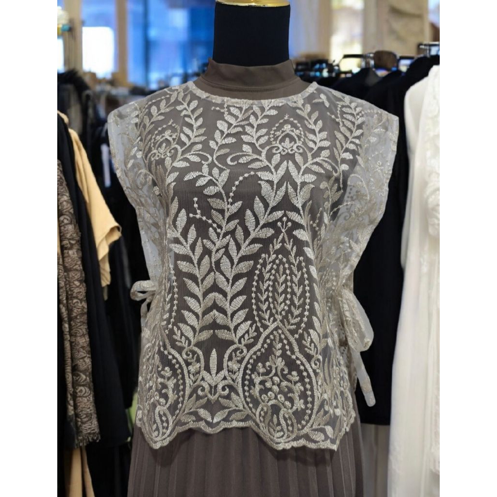 Rompi Vest Cream Gold / Outer Wanita