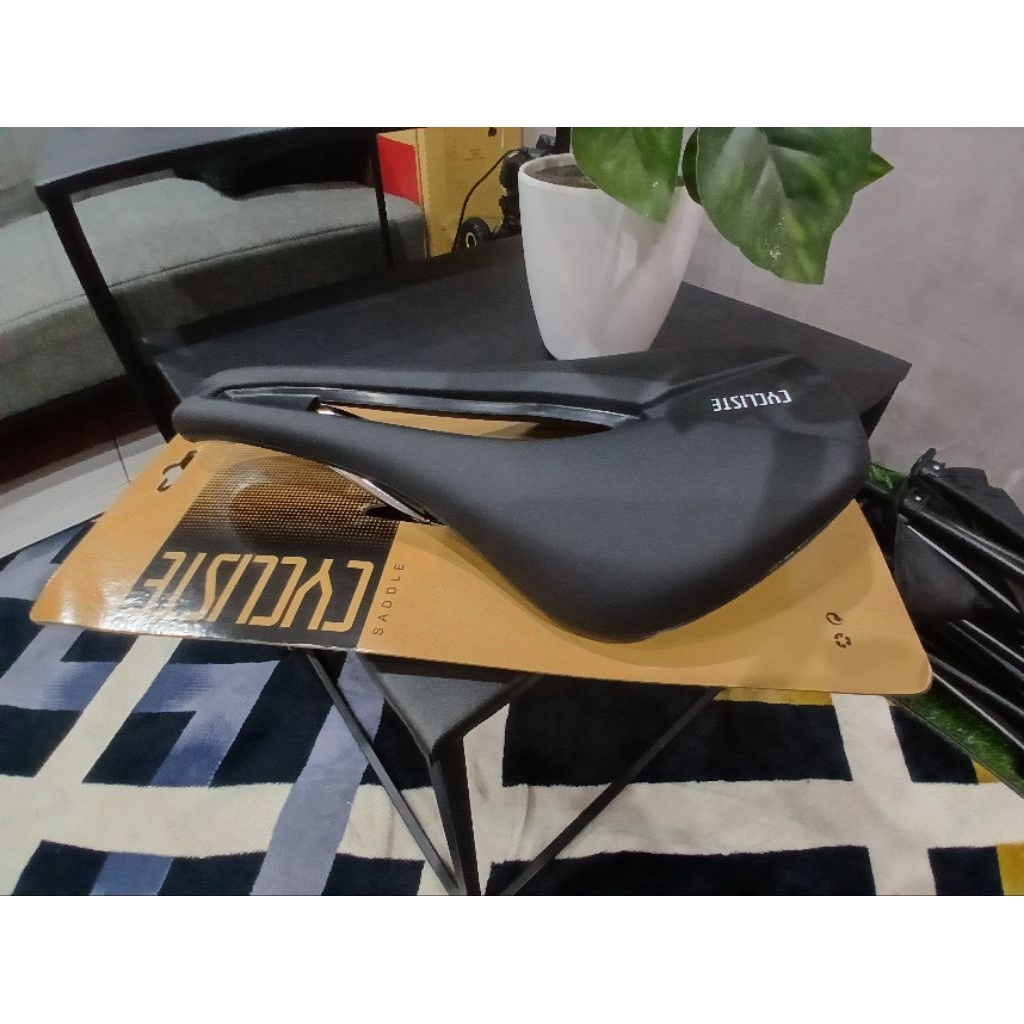 Sadel Roadbike Brand CYCLISTE baru
