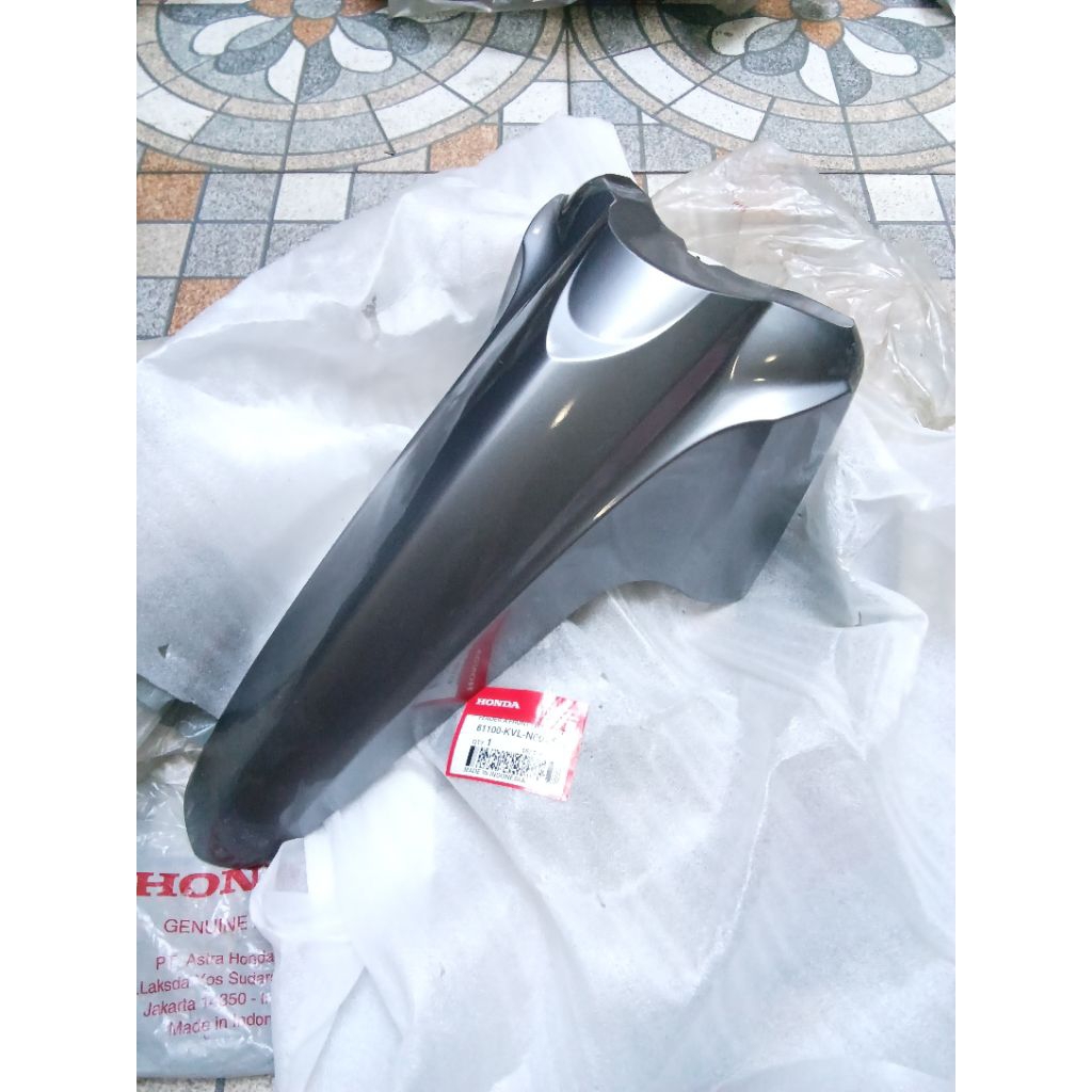 61100 KVL N00VSM SLEBOR SPAKBOR DEPAN SUPRA X125 NEW BATMAN SILVER  ORIGINAL AHM