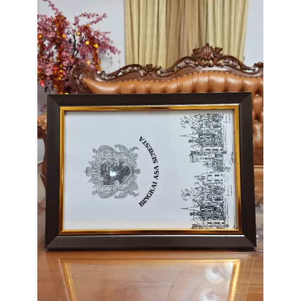 BINGKAI FRAME FIGURA FOTO IJAZAH A4 (21×30) PUTIH LIST HITAM / COKLAT GOLD
