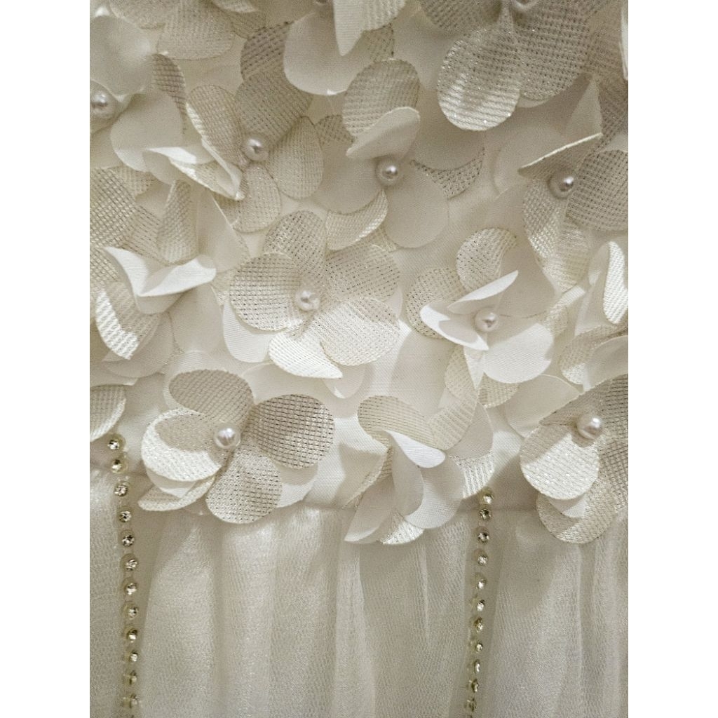 preloved gaun pesta anak warna putih