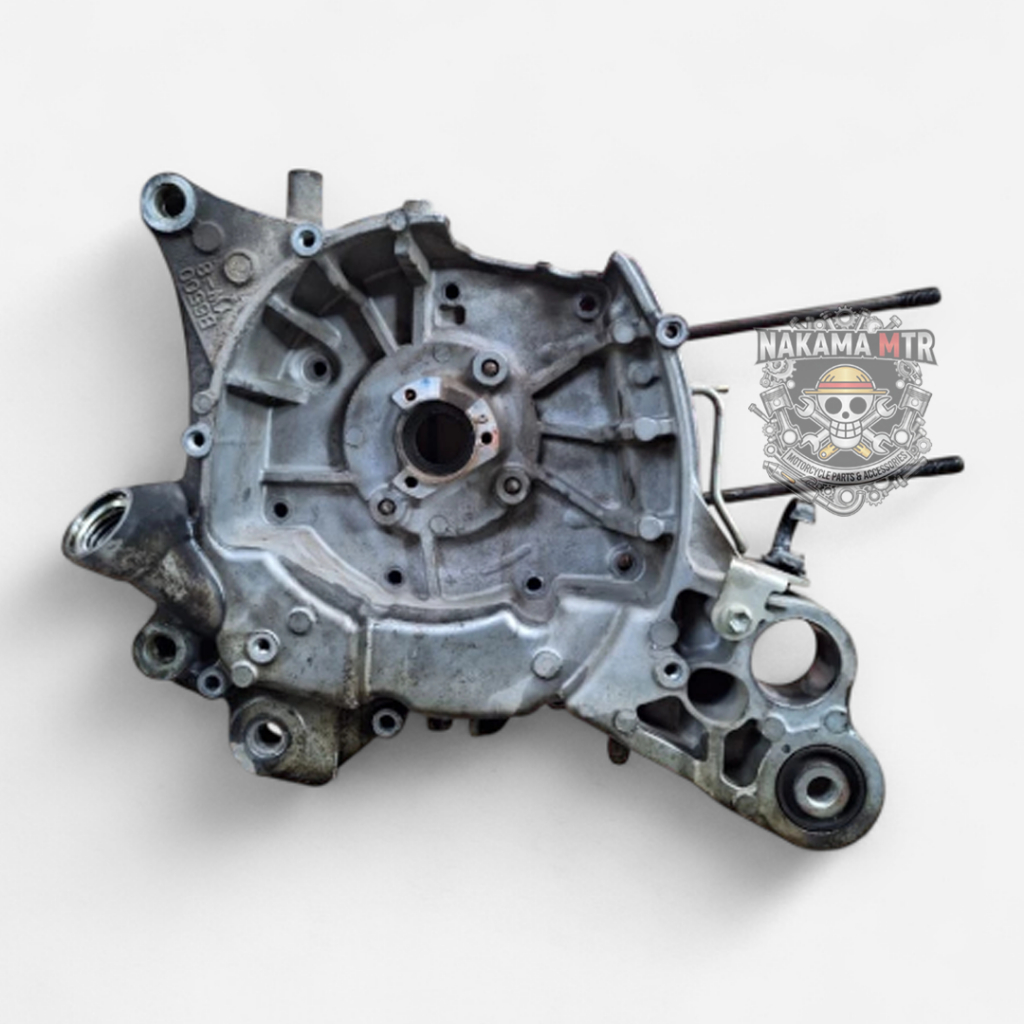 CRANKCASE BLOK KALTER TENGAH KANAN OLD AEROX 155 YAMAHA LEXI 125 KODE B65 ORIGINAL
