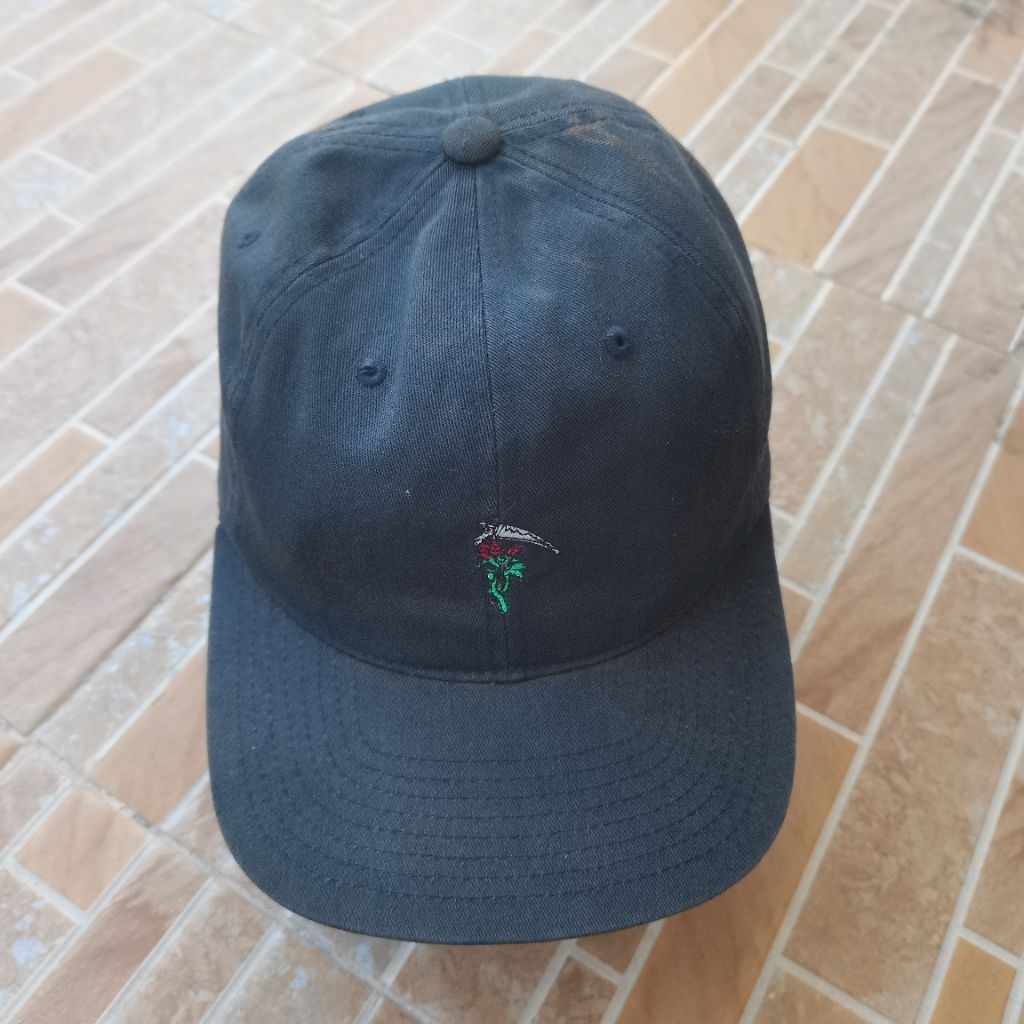 A347. TOPI OBEY WARNA HITAM PRELOVED