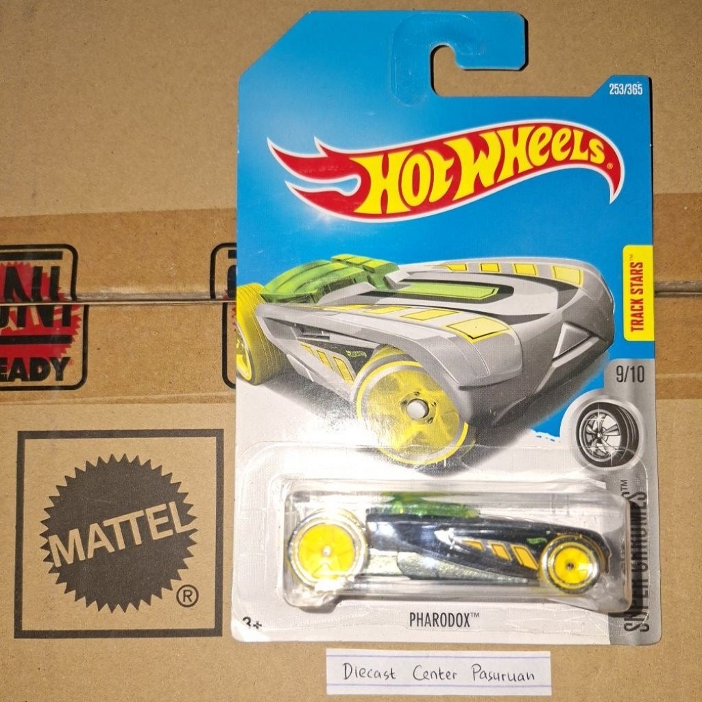 Hot Wheels PHARODOX
