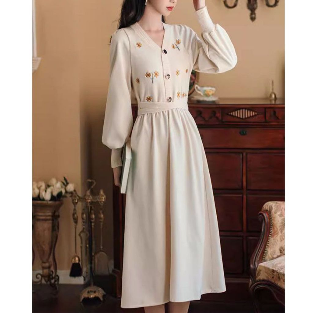 Dress Maxi Wanita V-neck Bunga Hitam Korea