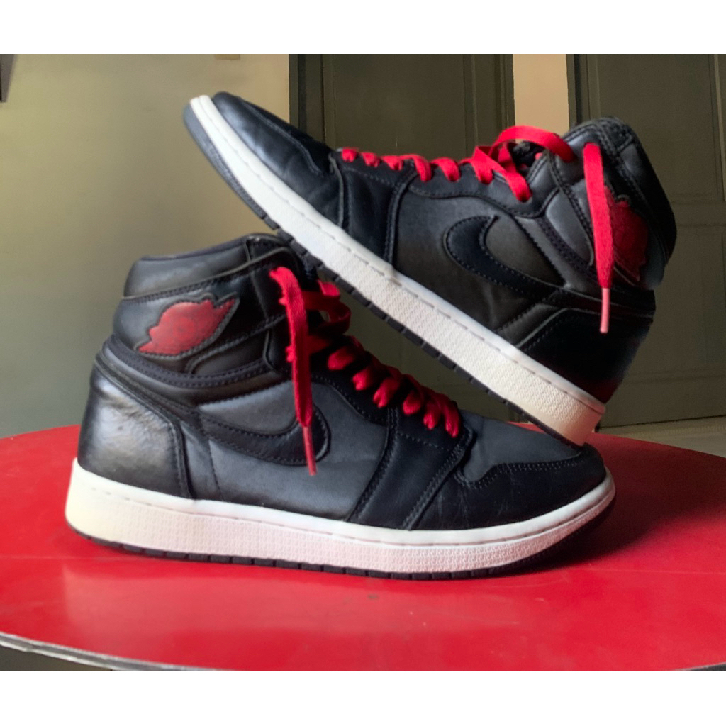 AJ1 High Black Gym Red (Black satin)