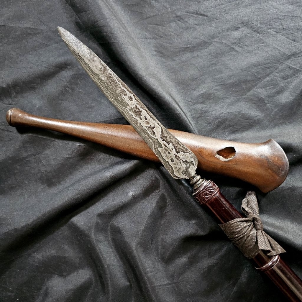 Biring Rojo Gundolo Pamor Pedaringan Kebak