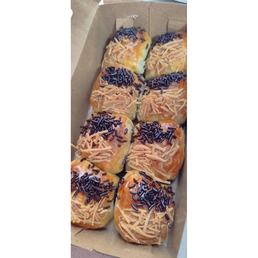 Bolen Pisang coklat keju / bolen magenta / kue pisang