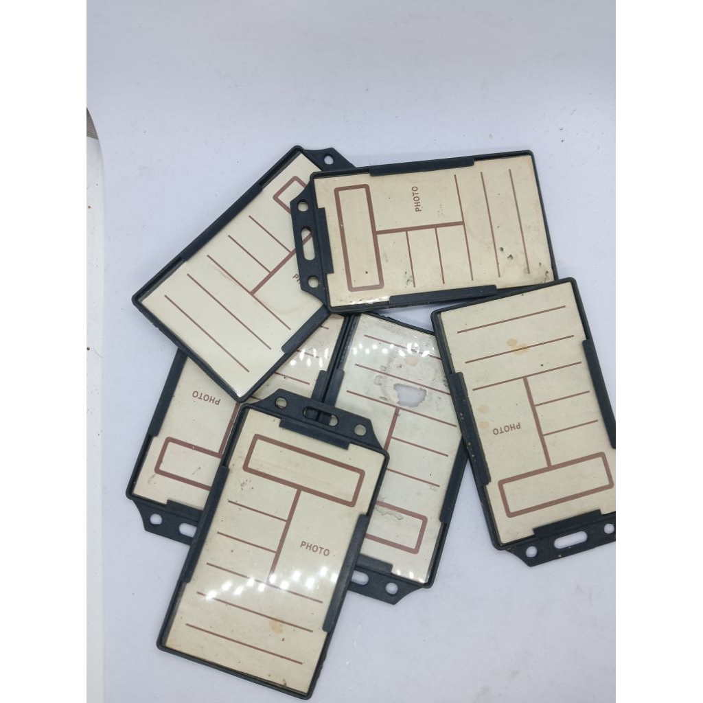 ID CARD Holder Warna Hitam Tempat Id Card bahan plastik