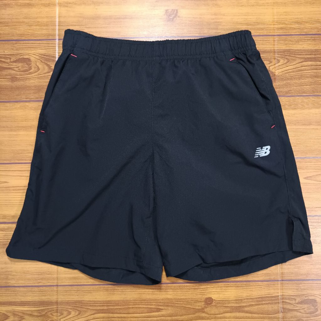 Celana Pendek Running New Balance Second Original Hitam size M