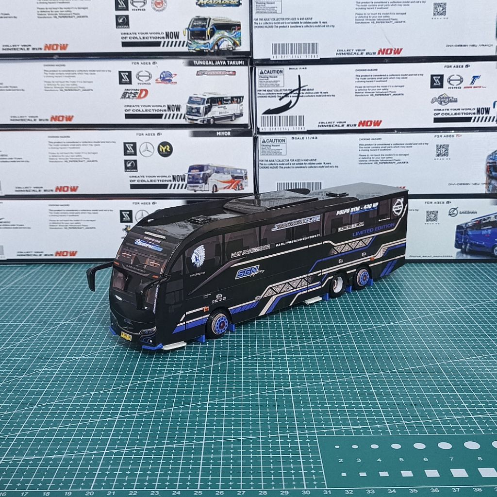 miniatur papercraft bus sgn holiday morpheus skala 50